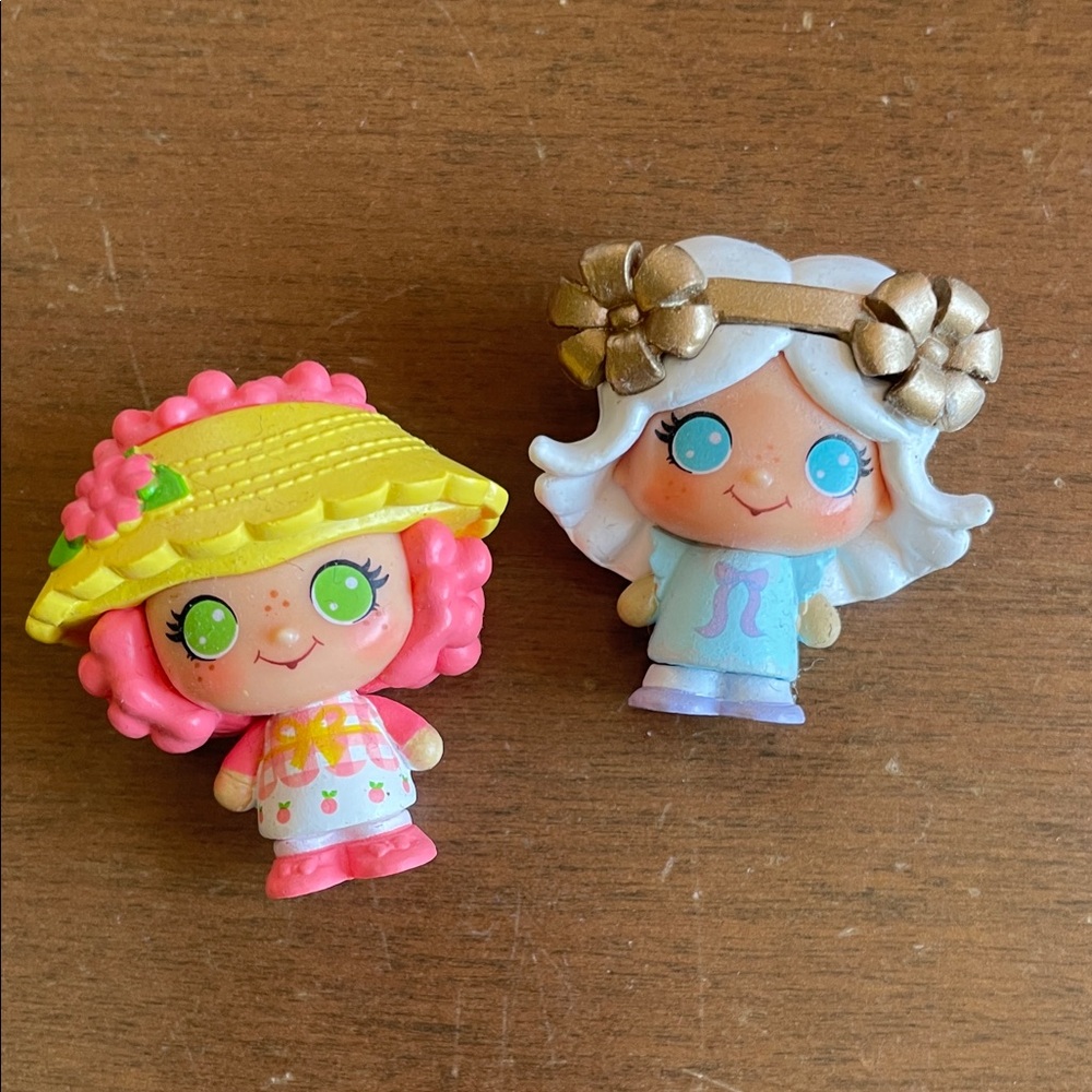 Strawberry Shortcake micro figurines Peach Blush and RARE Angel Cake